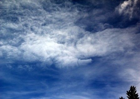 Des Fantômes portant des chaînes et traînant des boulets.