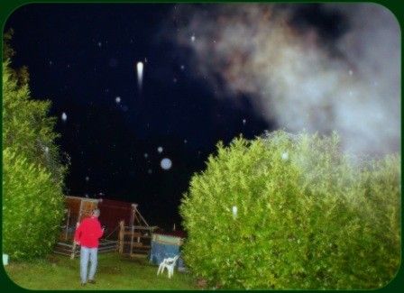 Katronas s'approche en provoquant déjà des troubles.