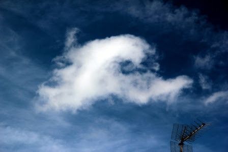 Les illusions vous enseignent à faire danser vos ombres .