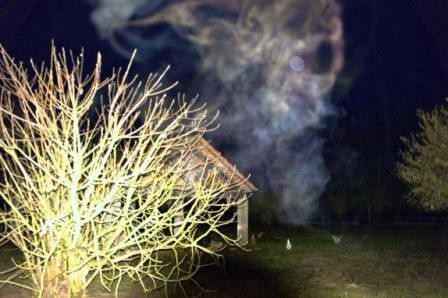 Des Fantômes portant des chaînes et traînant des boulets.